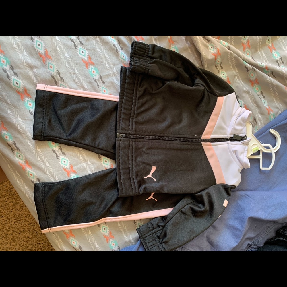 New born girls Puma 2 piece set!